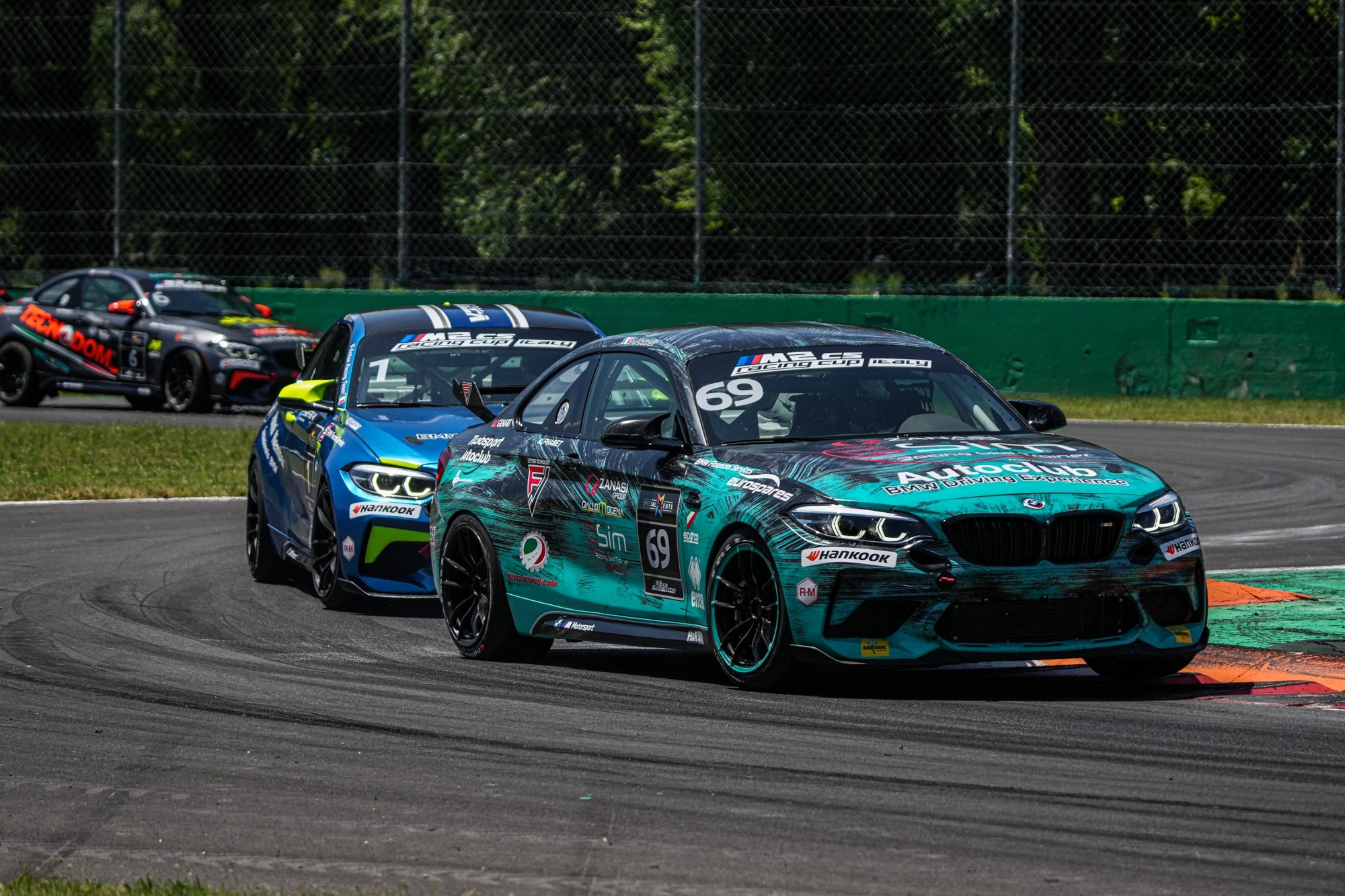 P90512190_lowRes_bmw-m2-cs-racing-cup